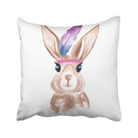 Bijeli američki akvarelni portret slatkog zeca u perjem za glavu na životinjskom jastučniku