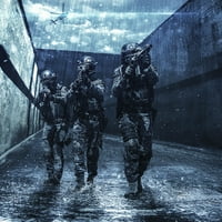 Policijski sastav se kretao preko kanalizacionog tunela na kiši tokom misije. Print postera Oleg Zabielin