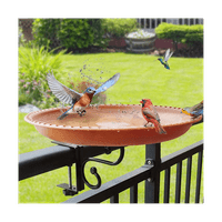Vrt na otvorenom ptičje kupatilo na otvorenom Viseća kadica za ptice Birdcage za popločani travnjak
