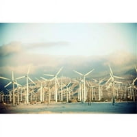 Panoramske slike Vjetrenjačke turbine sa planinama u pozadini Palm Springs Riverside County California