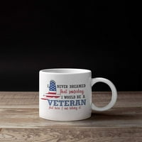 Nikad nisam sanjao da ću jednog dana biti veteran, ali ovdje ubijam. Hrabra šalica za kafu i čaj za